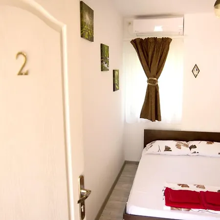 Cozy Studio In 12 M² + Garden Lejlighed