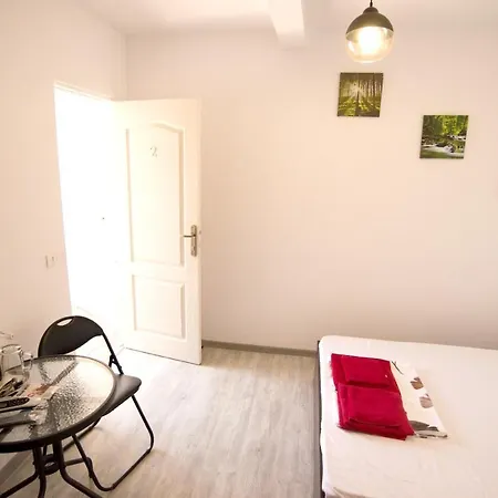 Lejlighed Cozy Studio In 12 M² + Garden *